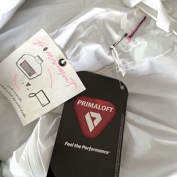 NWT Free People Chill Out Puffer Pancho Jacket Packable Activewear Sleeveless - Picture 17 of 17